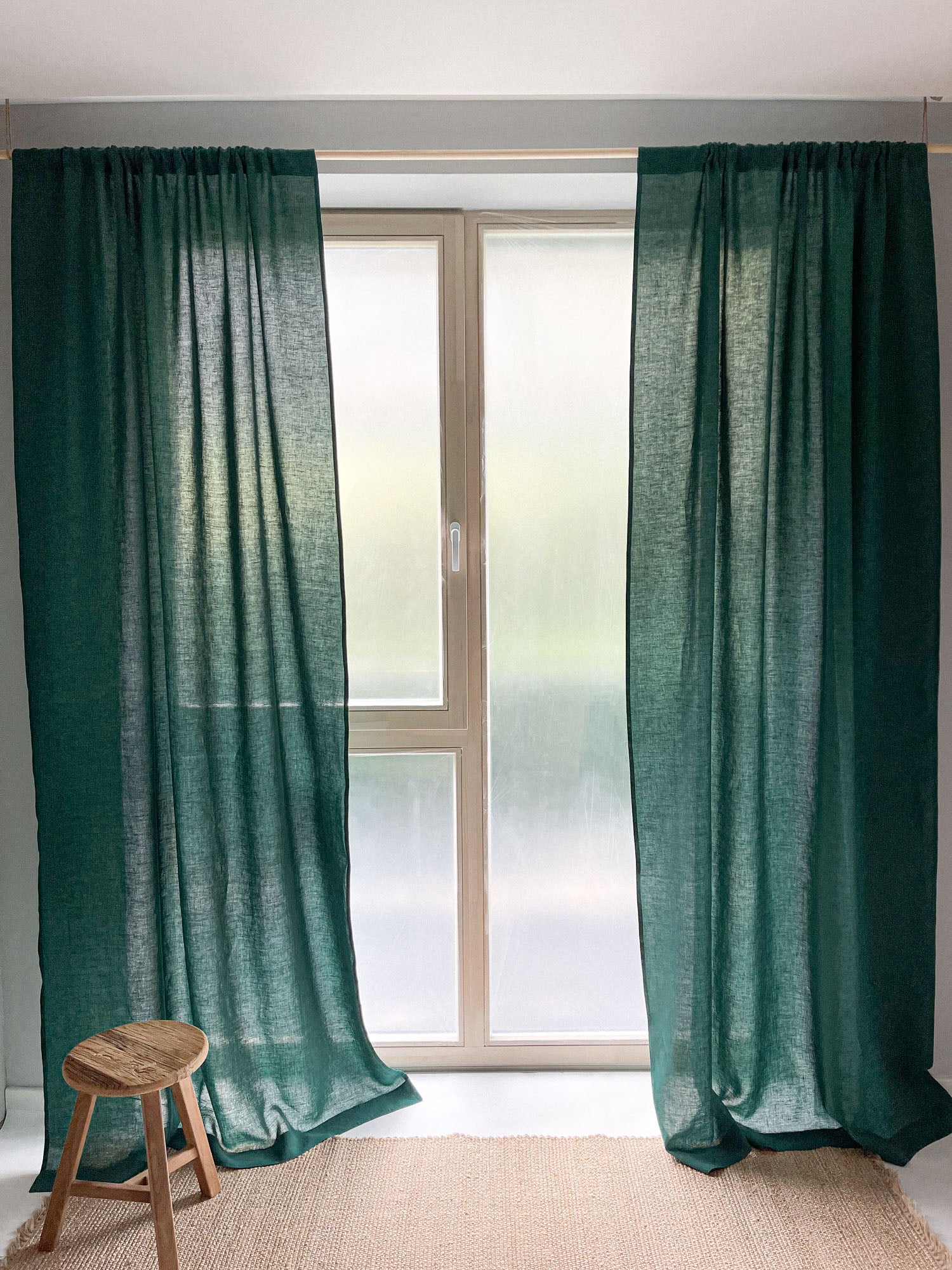 Mittelschwere Leinenvorhänge – Dunkelgrün (2er-Set)