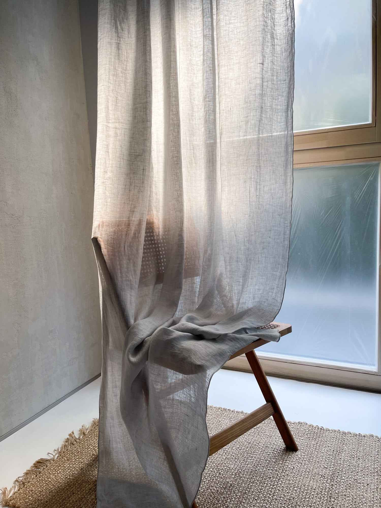 Tunna linnegardiner – Ljusgrå, enkel panel