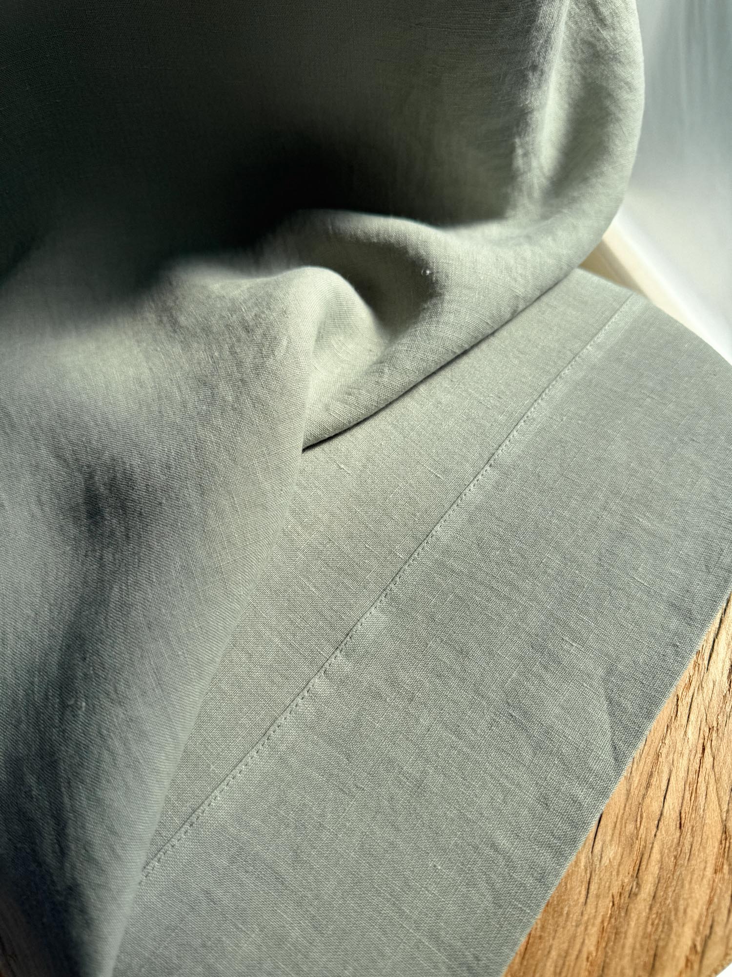 Mittelschwere Leinenvorhänge – Salbeigrün (2er-Set)