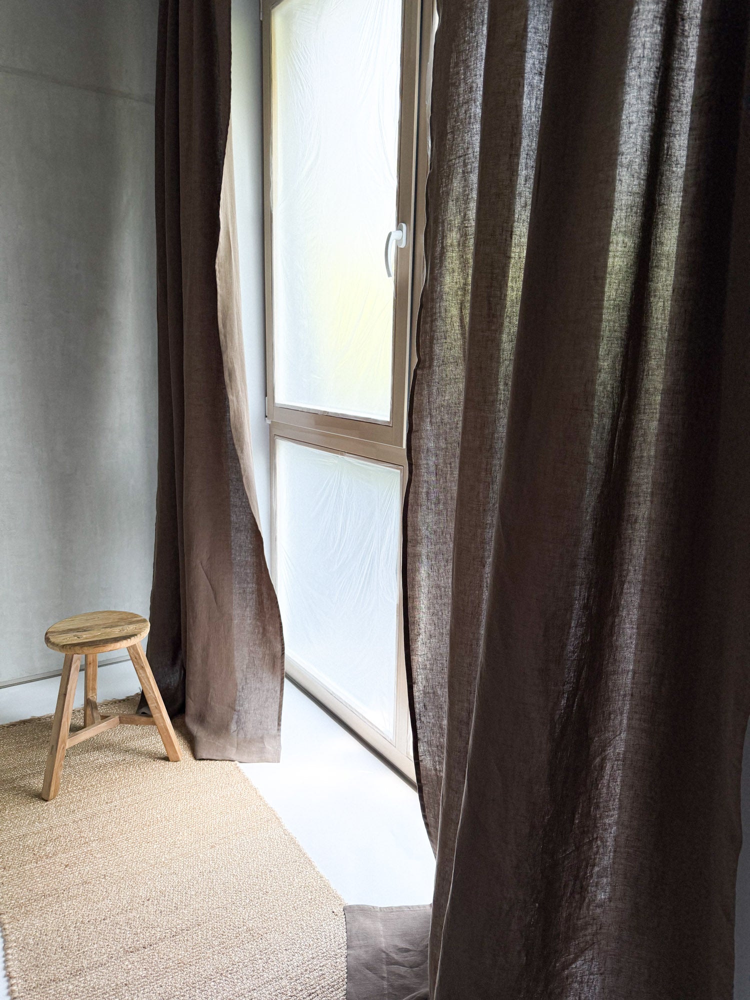 Mittelschwere Leinenvorhänge – Braun (2er-Set)