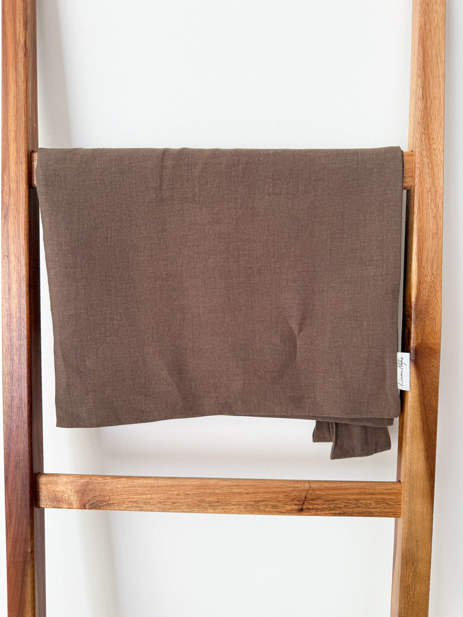 Wäschesack zum Aufhängen aus Leinen – Braun