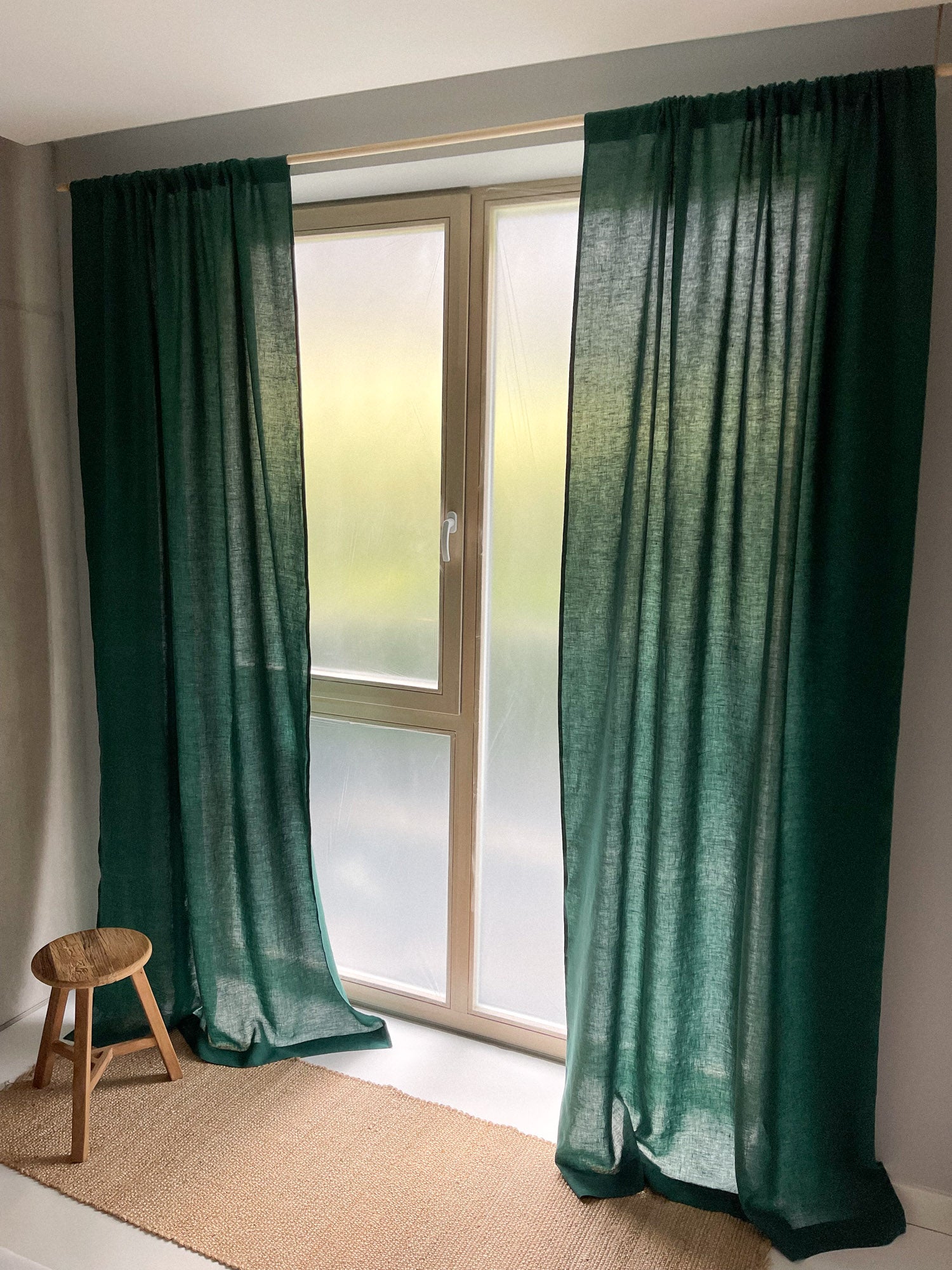 Mittelschwere Leinenvorhänge – Dunkelgrün (2er-Set)
