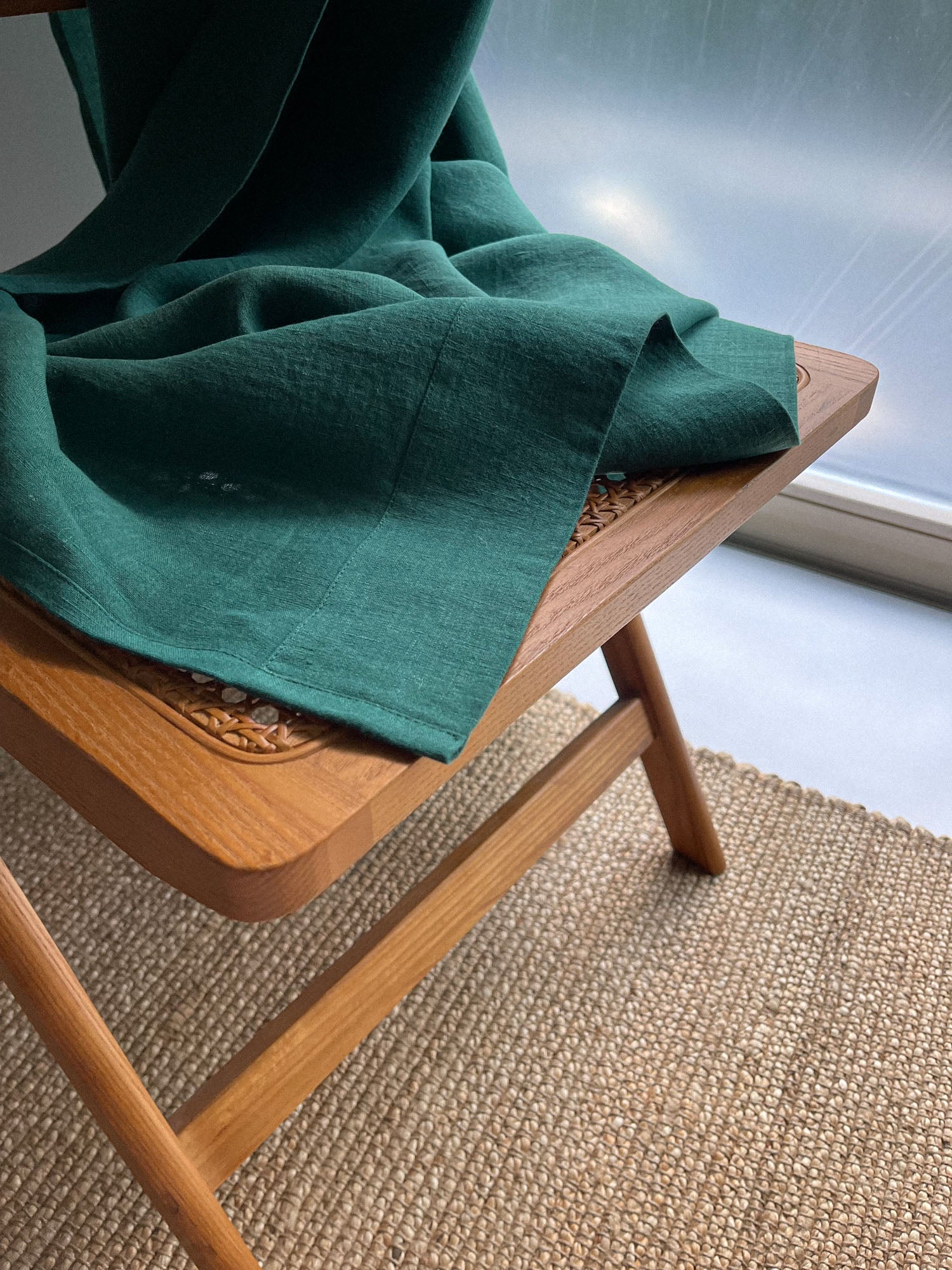 Mittelschwere Leinenvorhänge – Dunkelgrün (2er-Set)